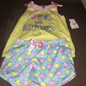 Girls pajamas